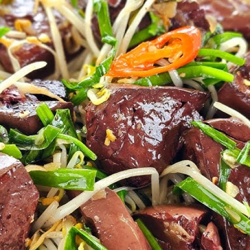 Tiết Xào Giá Hẹ